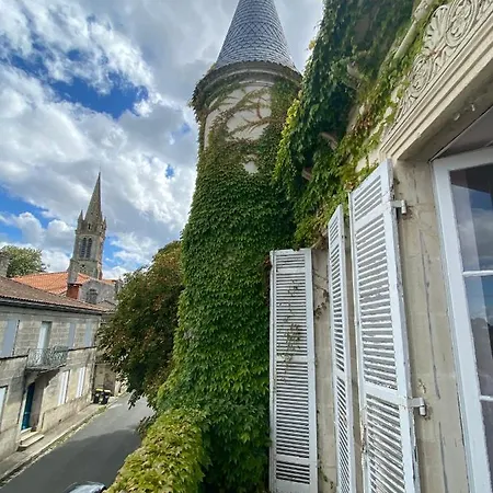Les Tourelles Saint-Christoly-Médoc
